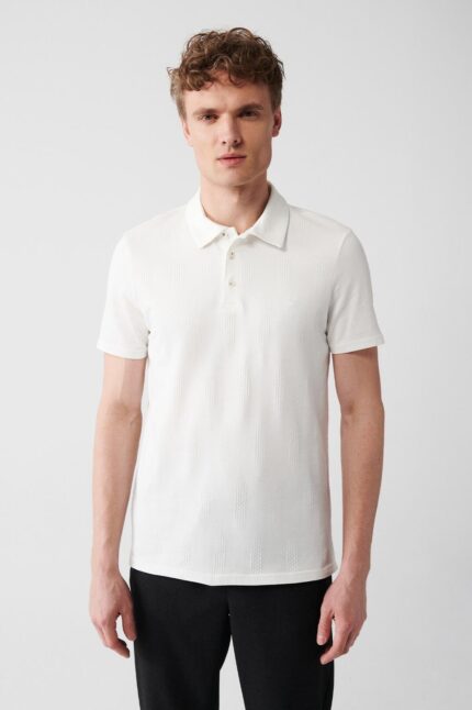 Ekru Jakarlı Likralı Polo Yaka T-Shirt